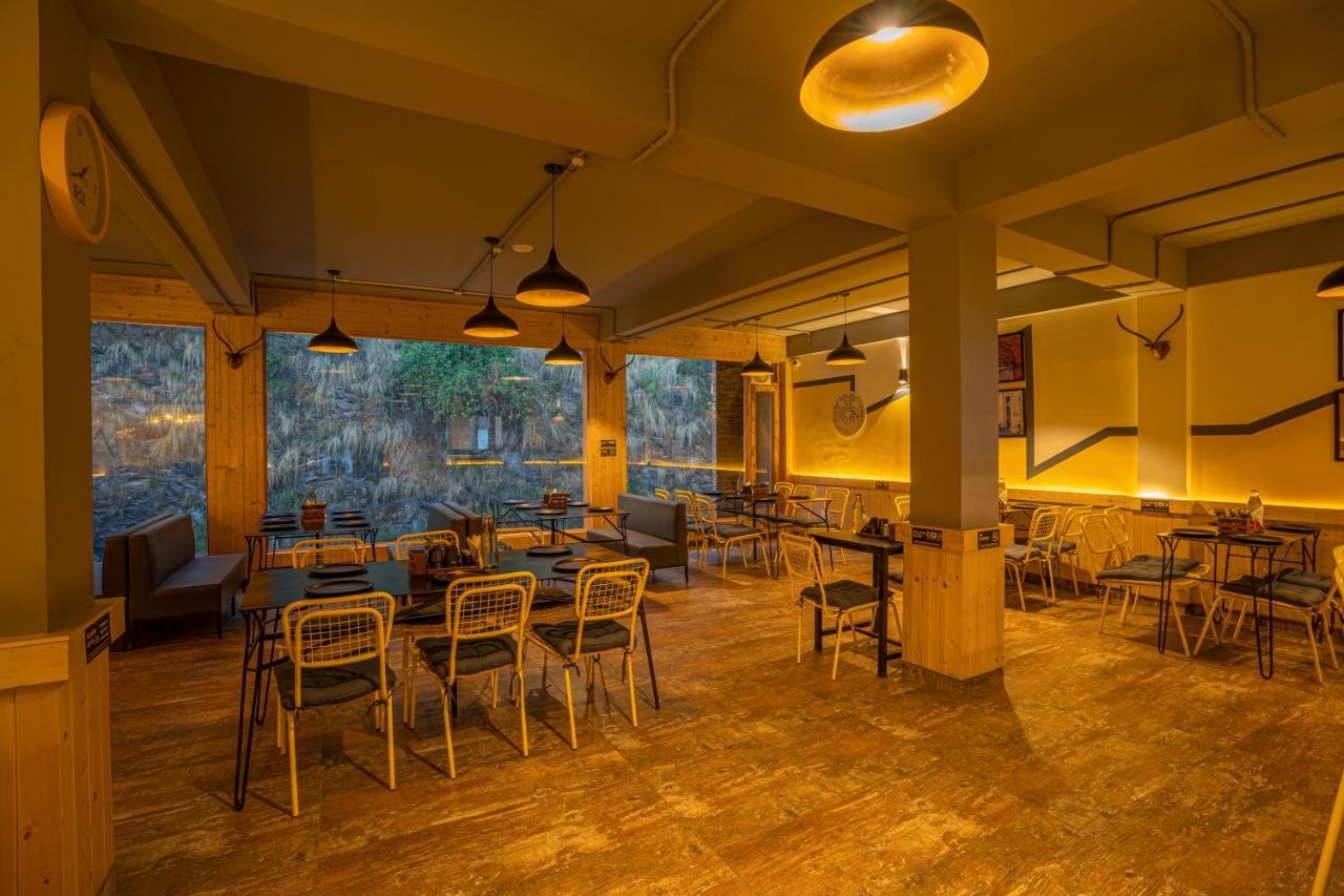 The Hosteller Kufri, Shimla Luaran gambar
